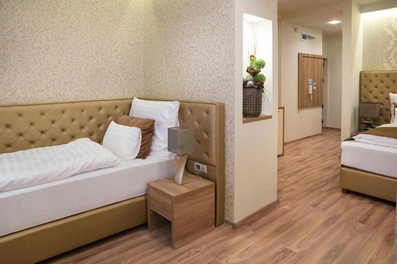 Foter Rezidencia 2 Aparthotel Дьор Екстериор снимка