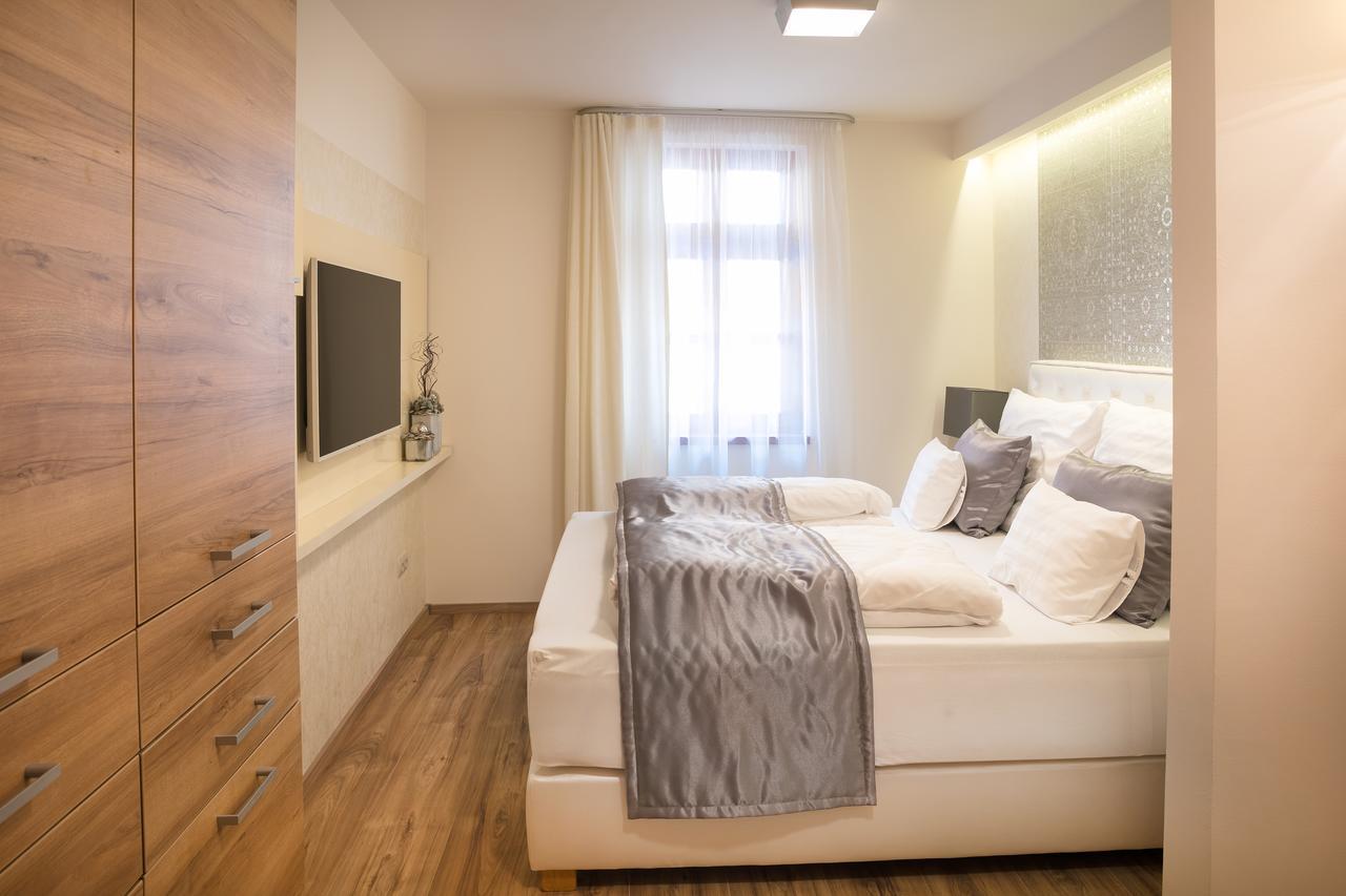 Foter Rezidencia 2 Aparthotel Дьор Екстериор снимка