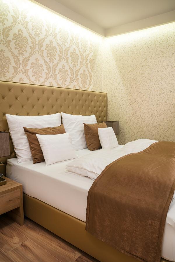 Foter Rezidencia 2 Aparthotel Дьор Екстериор снимка