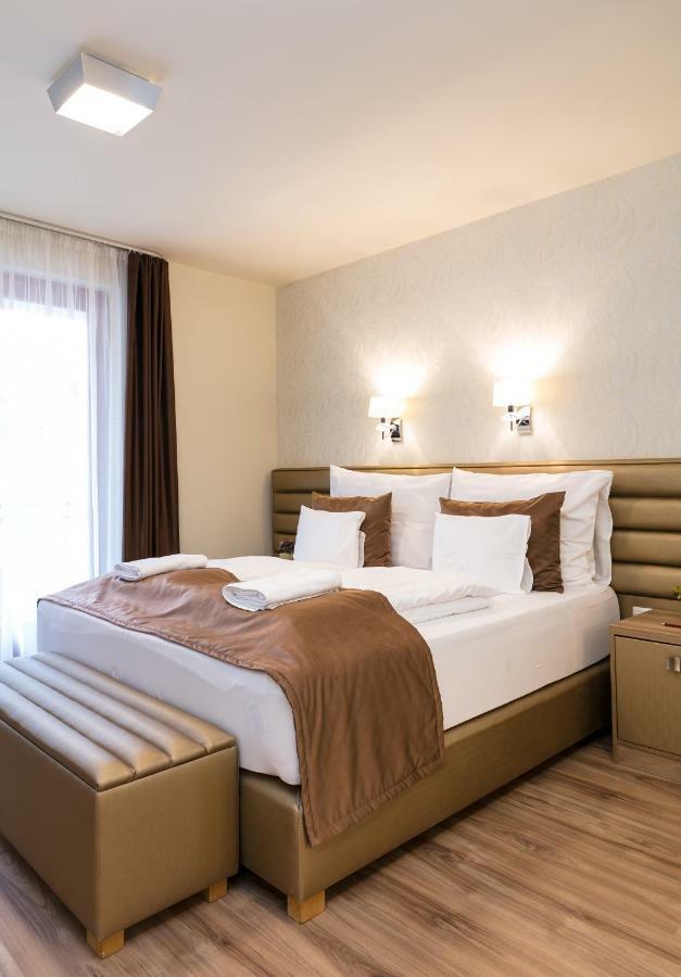 Foter Rezidencia 2 Aparthotel Дьор Екстериор снимка