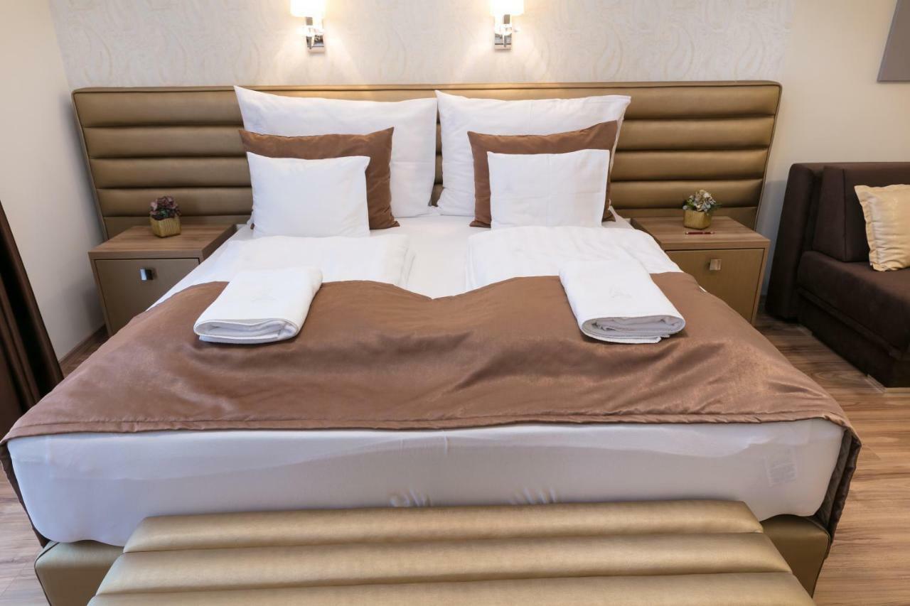 Foter Rezidencia 2 Aparthotel Дьор Екстериор снимка