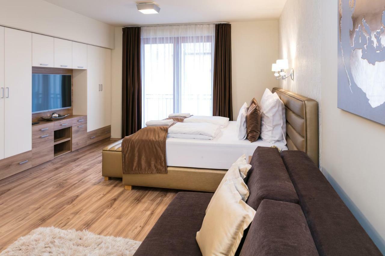 Foter Rezidencia 2 Aparthotel Дьор Екстериор снимка