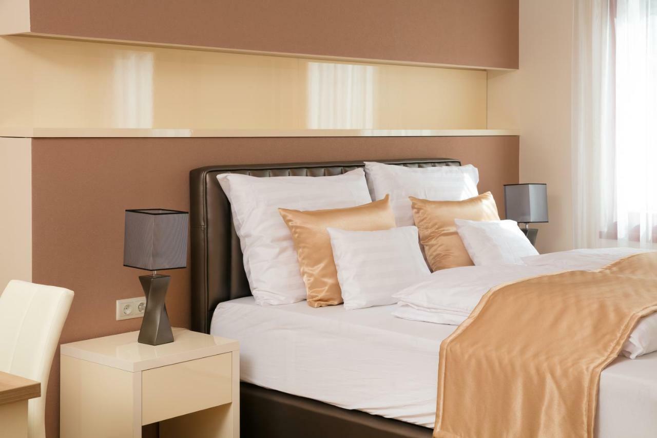 Foter Rezidencia 2 Aparthotel Дьор Екстериор снимка