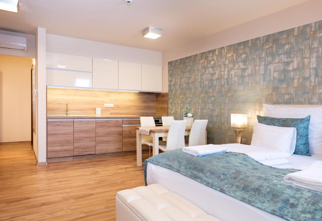 Foter Rezidencia 2 Aparthotel Дьор Екстериор снимка