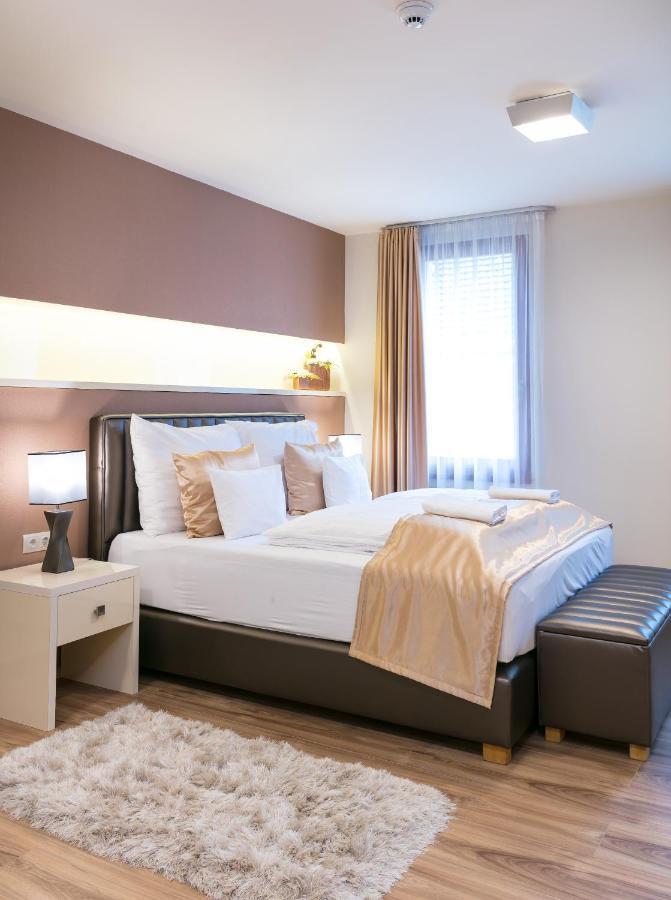 Foter Rezidencia 2 Aparthotel Дьор Екстериор снимка