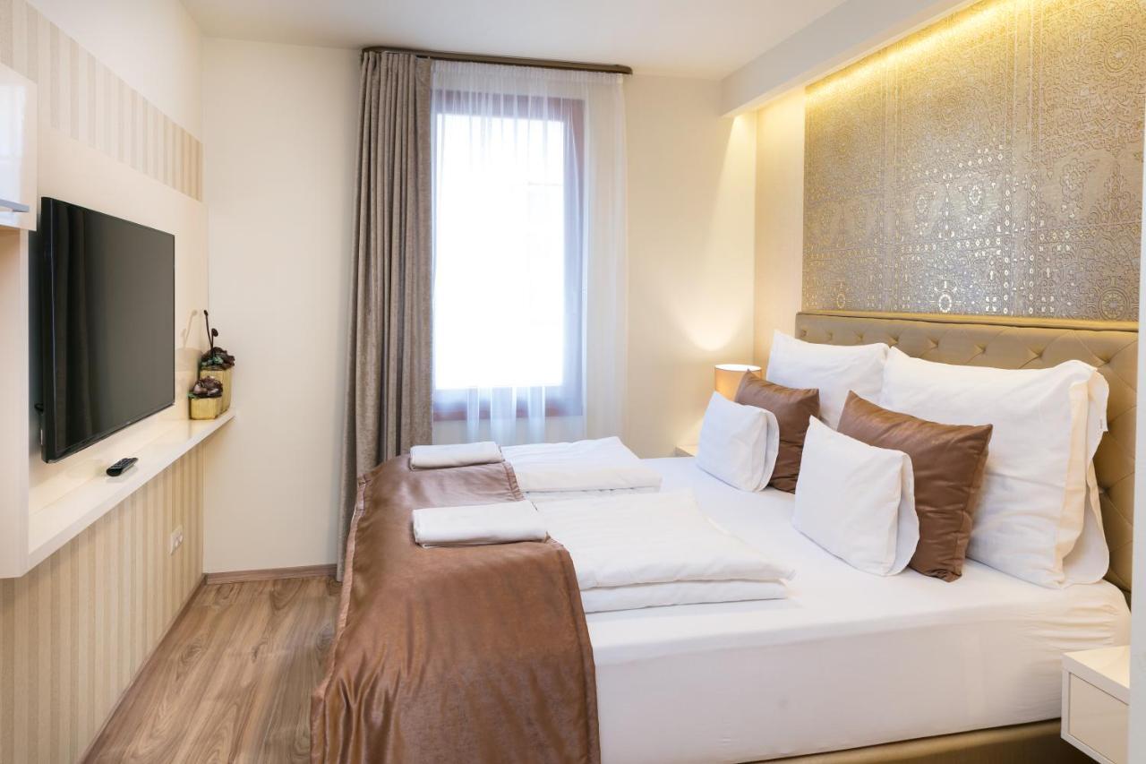 Foter Rezidencia 2 Aparthotel Дьор Екстериор снимка