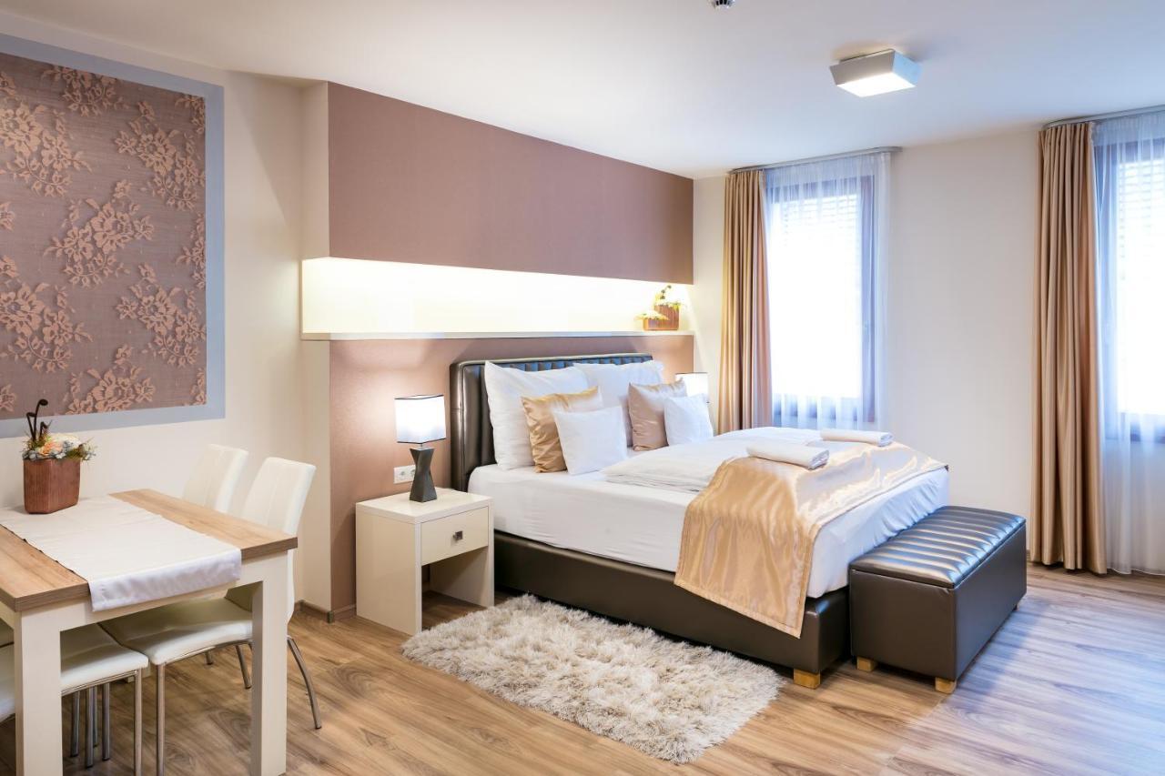 Foter Rezidencia 2 Aparthotel Дьор Екстериор снимка